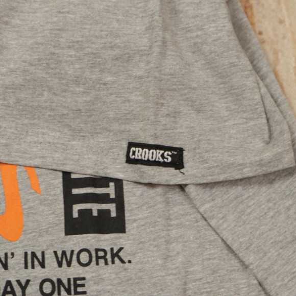 Crooks & Castles t-shirt XXL size / gray color / short sleeve with graphic tee - Picture 6 of 6